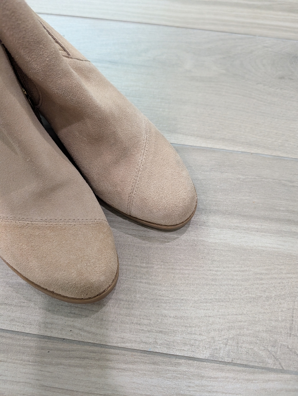 Toms Taupe Wedge Ankle Bootie Size 6.5 - Picture 2 of 7